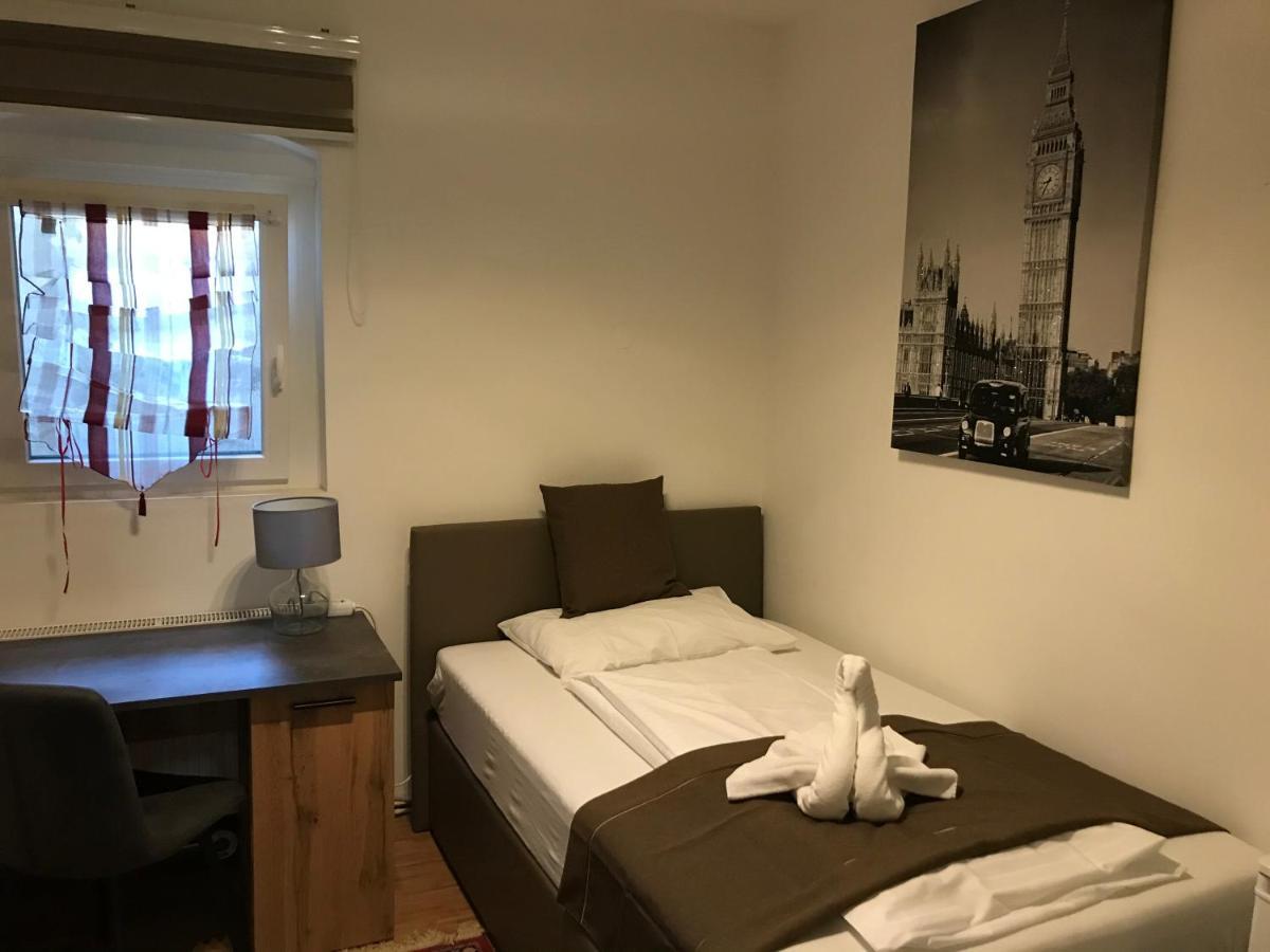 Hotel-Restaurant Zum Donaueck Μαουτχάουζεν Εξωτερικό φωτογραφία