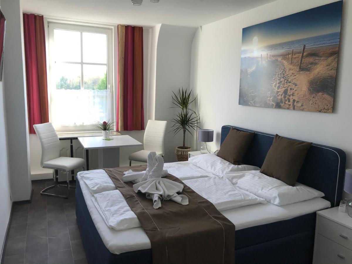 Hotel-Restaurant Zum Donaueck Μαουτχάουζεν Εξωτερικό φωτογραφία