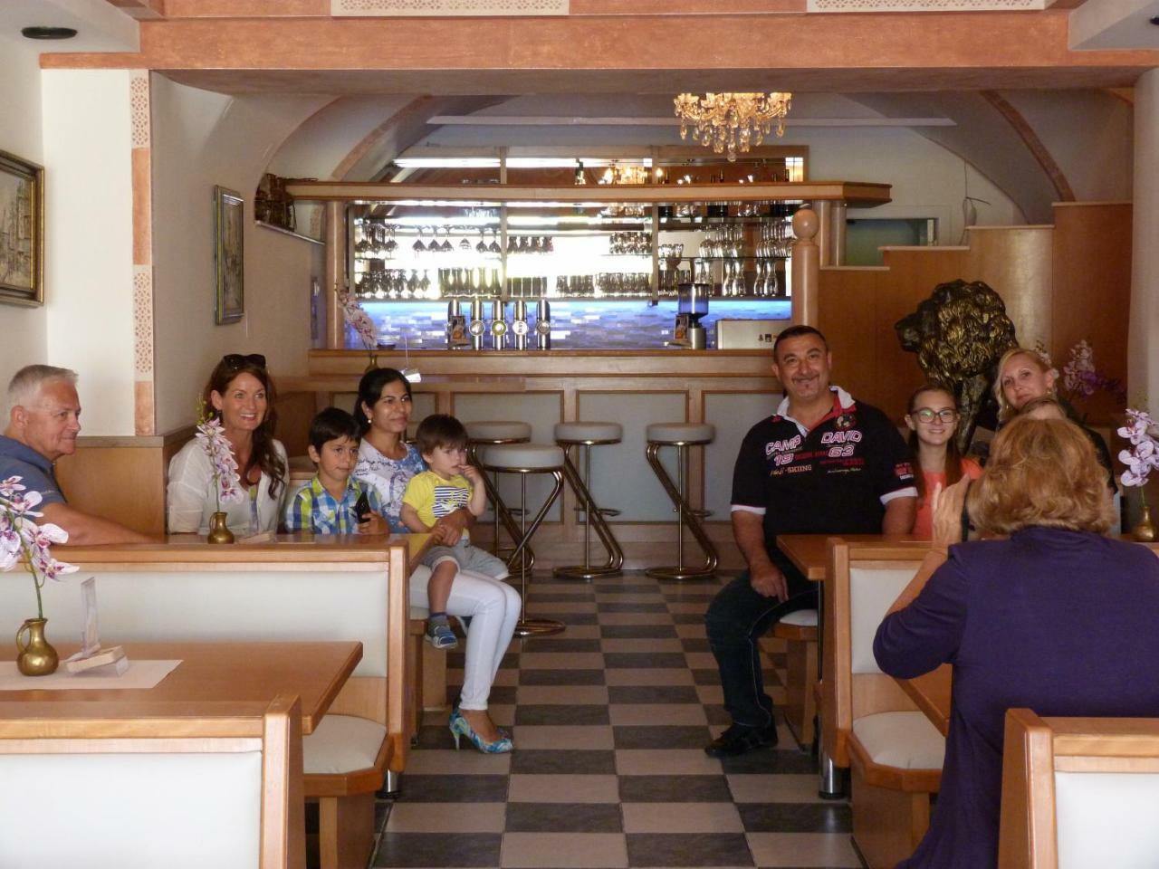 Hotel-Restaurant Zum Donaueck Μαουτχάουζεν Εξωτερικό φωτογραφία